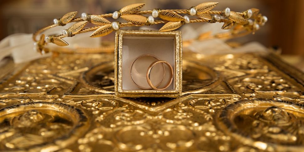 Different kinds of gold jewelry.